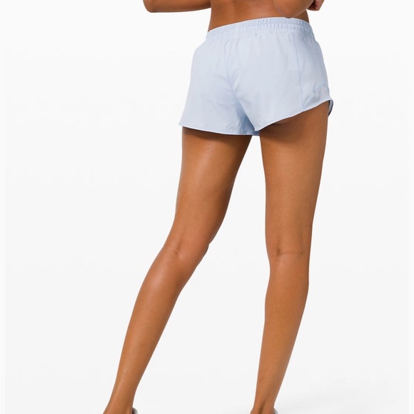 Lululemon Hotty Hot Short 2.5” Daydream - Picture 3 of 6